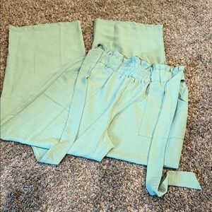 Women's Wide Leg Pants in Light Green